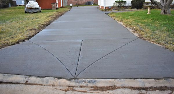 Apron Pouring in Millsboro